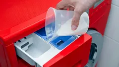 水垢、カビ、嫌な臭いを除去：洗濯機にこれを入れるだけ